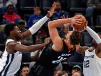 华体会官网 -包含转折点！洛杉矶湖人篮板制胜，德甲国际比赛日攻防权衡，气氛紧张，阵容厚度经受考验的词条